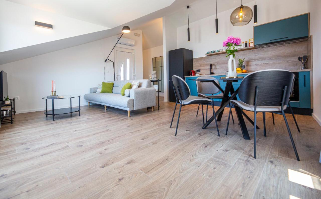 Apartament The Jazz Apartment, Old Town Located,free Parking